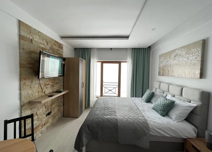 Mountain Bliss - Milmari & Wellness Апартаменты *